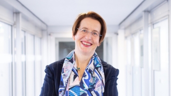 Dr. Sonja Fleischer